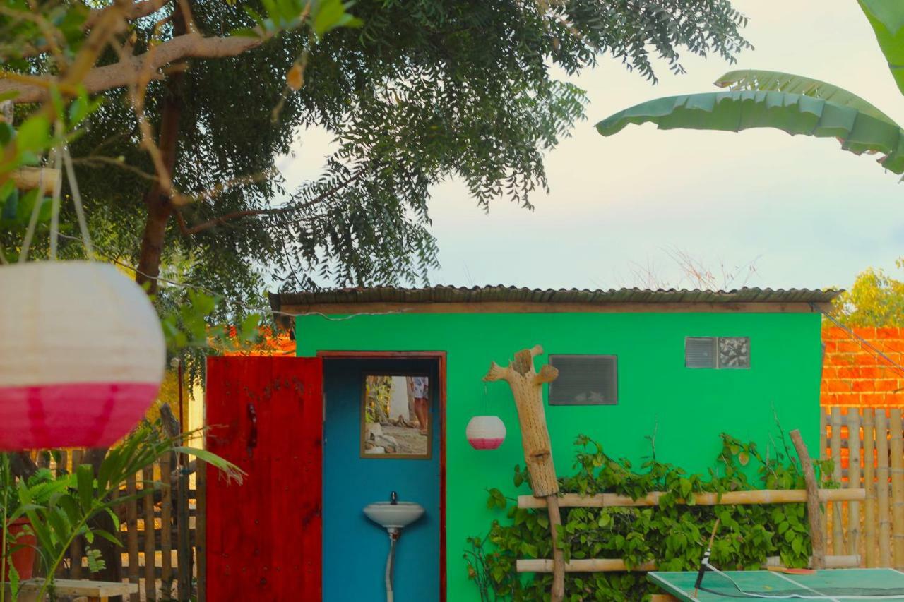 Hostal Puerto Engabao "El Surf Shelter" Exterior foto